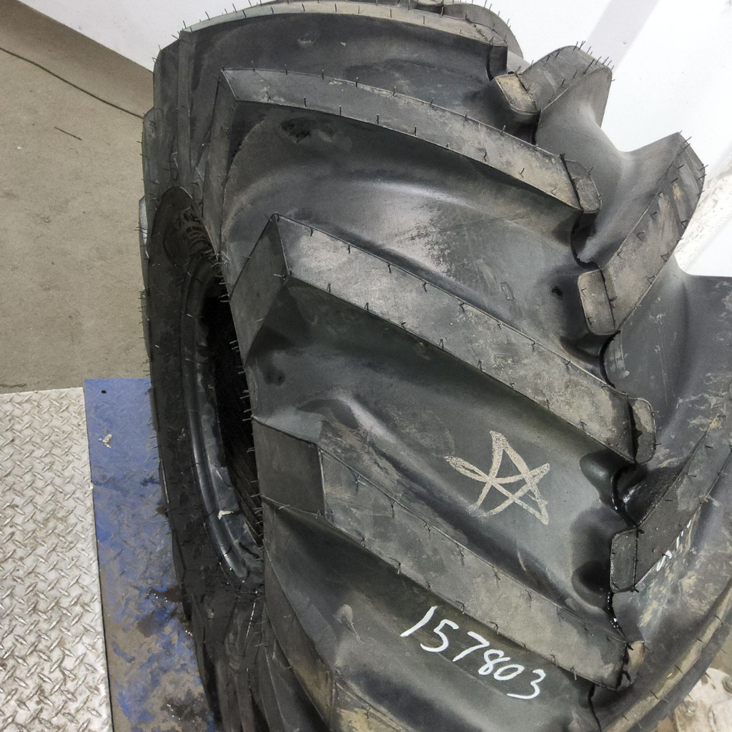 21.5L-16.1 Goodyear Farm Sure Grip Traction SL I-3 D (8 Ply), 99%
