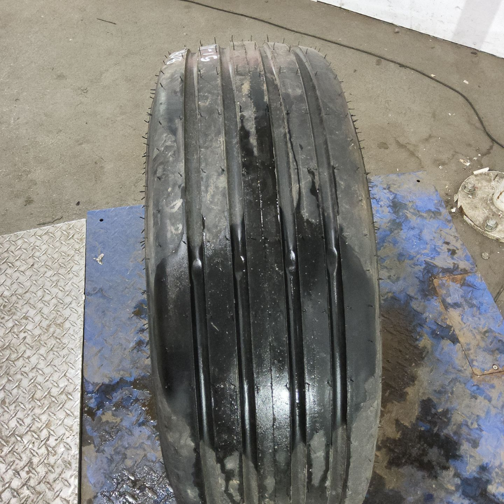 11L-15 Goodyear Farm FI Highway Service II I-1 D (8 Ply), 99%