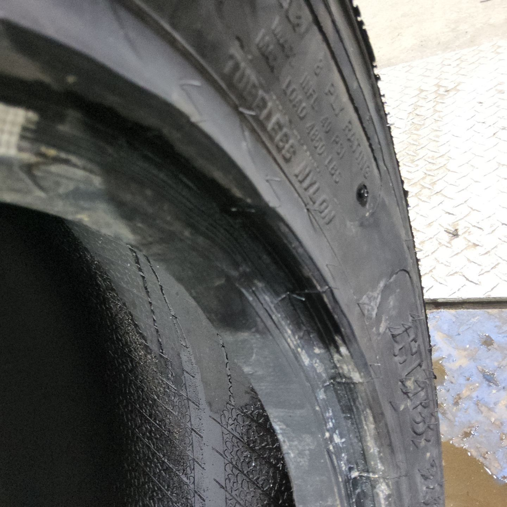 31x15.50-16.5NHS Titan Farm HD2000 II SS R-4 D (8 Ply), 99%
