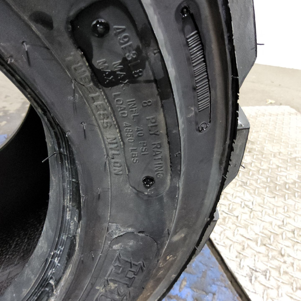 31x15.50-16.5NHS Titan Farm HD2000 II SS R-4 D (8 Ply), 99%