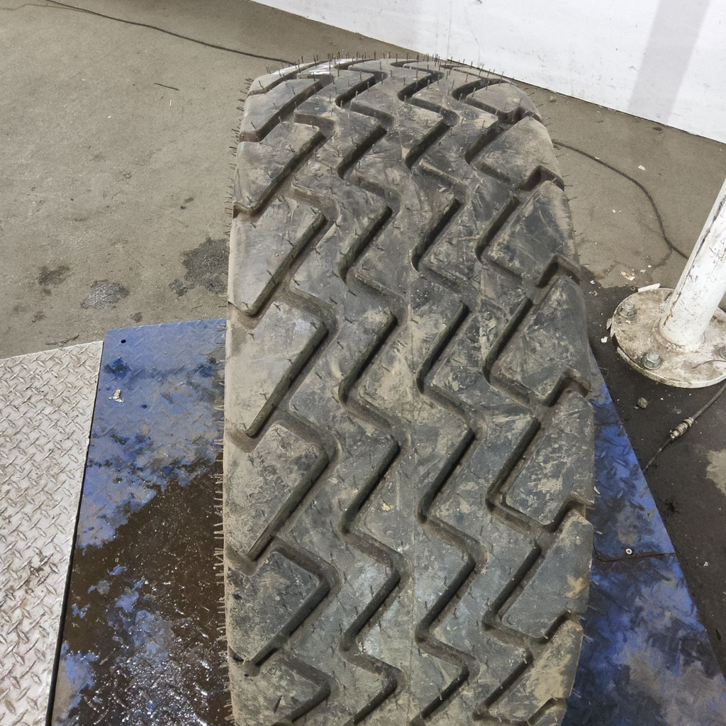VF320/70R15 Alliance 381 Agriflex I-2 145D