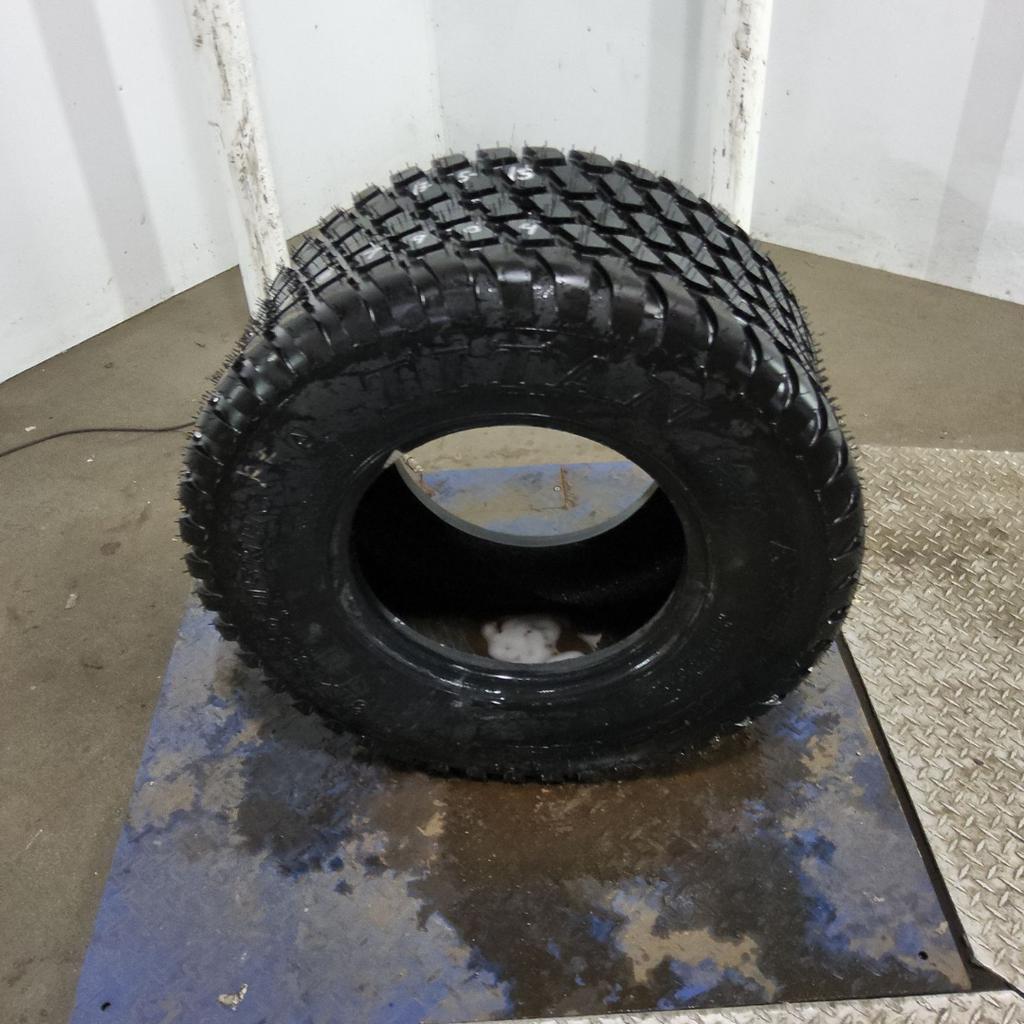 31x13.50-15NHS Titan Farm Multi Trac C/S HF-1 F (12 Ply), 99%