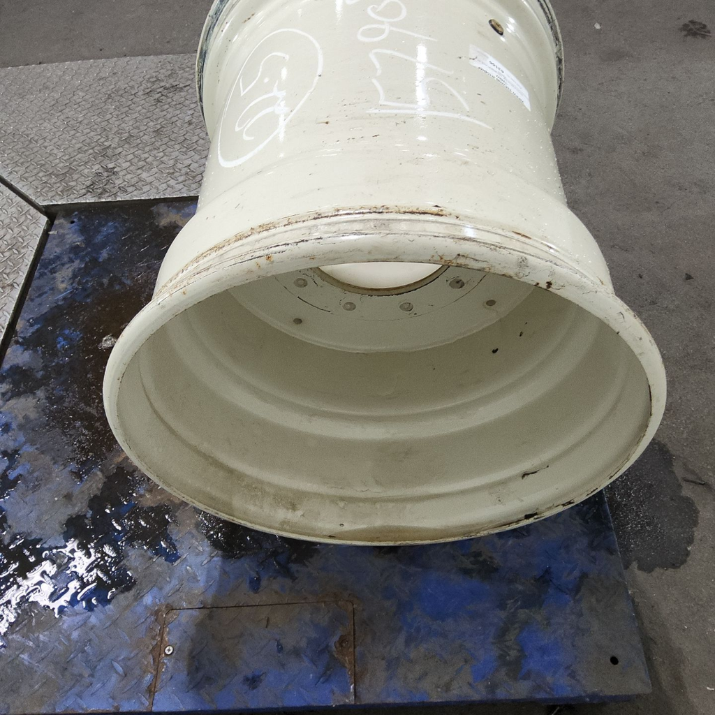 24"W x 22.5"D, Off White 10-Hole Flat Plate , -0.88" Offset