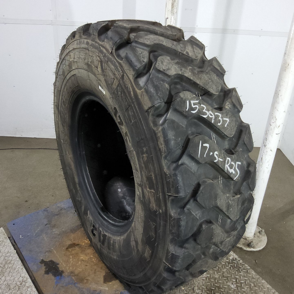 17.5R25 Michelin XHA2 L-3 176A2 99%
