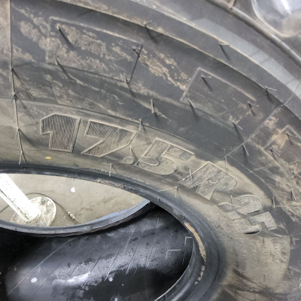 17.5R25 Michelin XHA2 L-3 176A2 99%