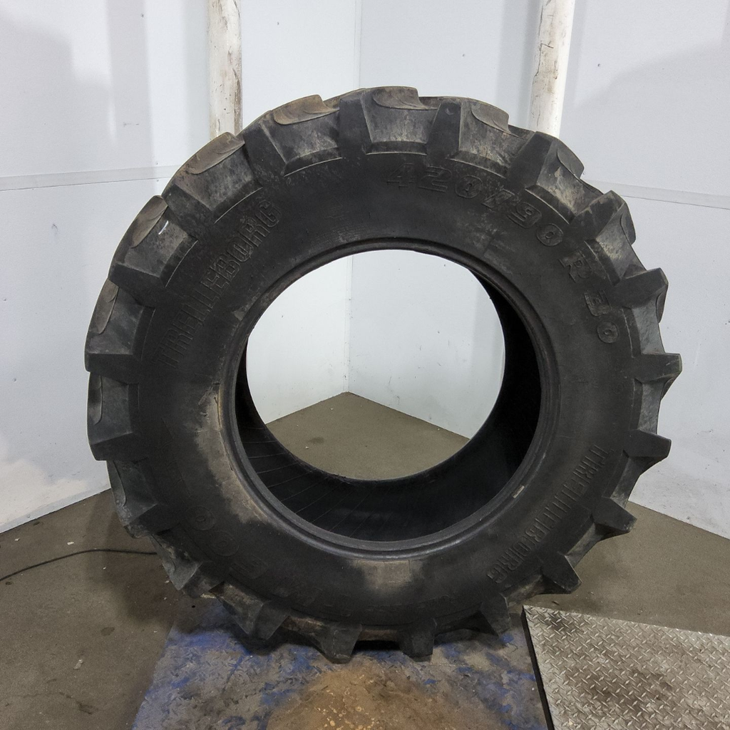 420/90R30 Trelleborg TM600 R-1W 147A8 75%