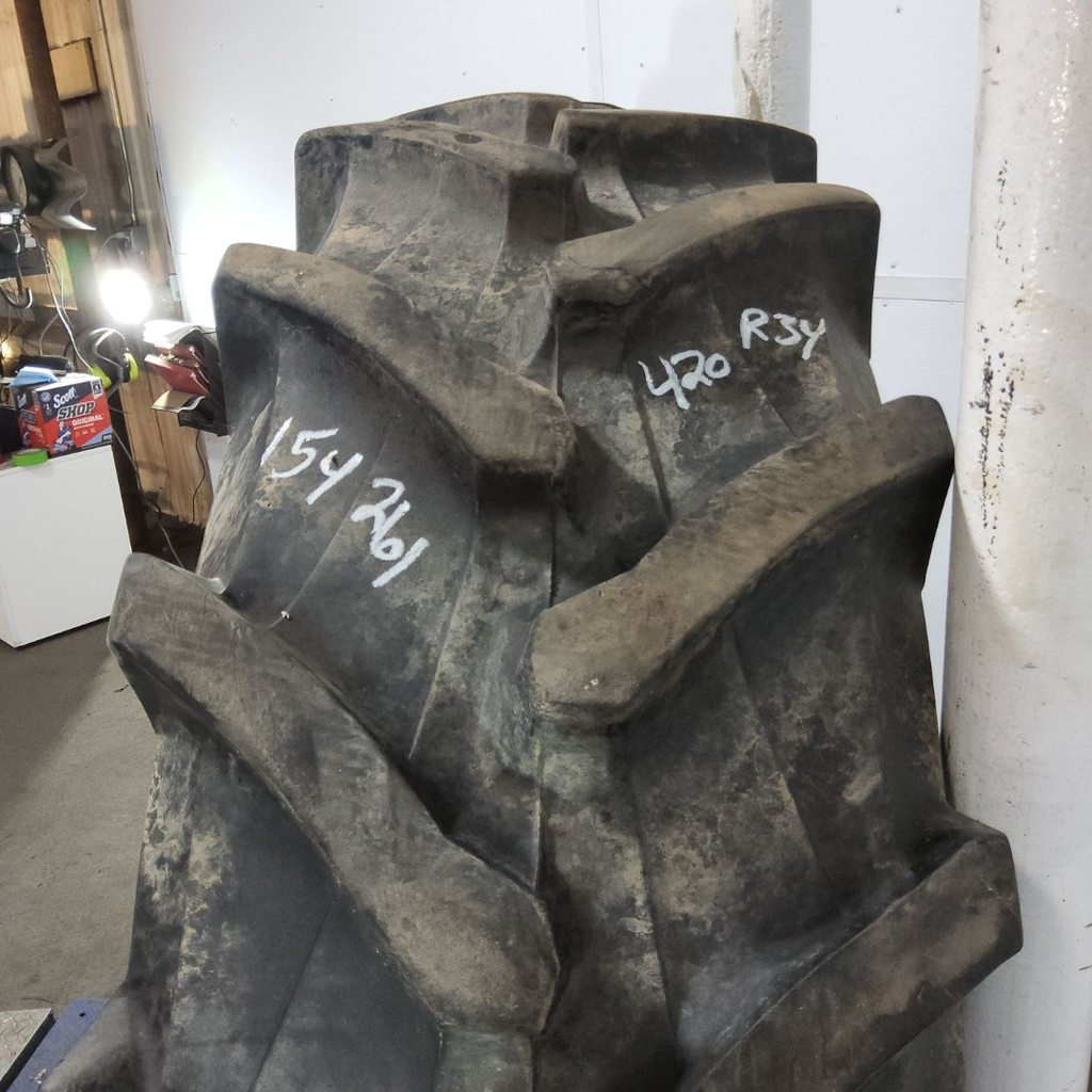 420/90R30 Trelleborg TM600 R-1W 147A8 75%