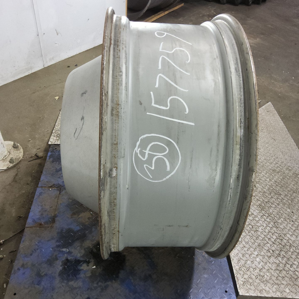 16"W x 38"D, Case IH Silver Mist 10-Hole Spun Disc , -15.38" Offset