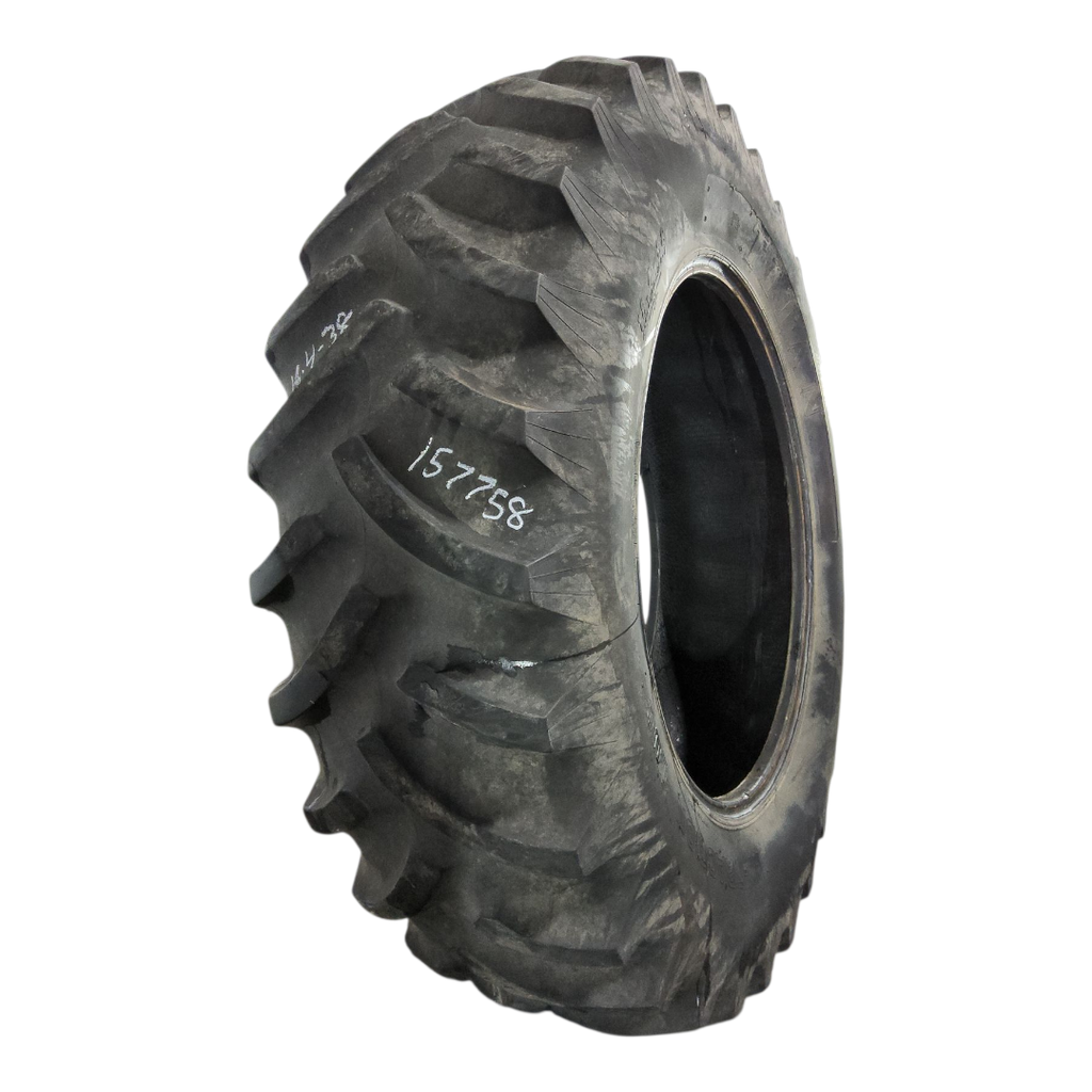 18.4-38 Titan Farm Hi Traction Lug R-1 D (8 Ply), 70%