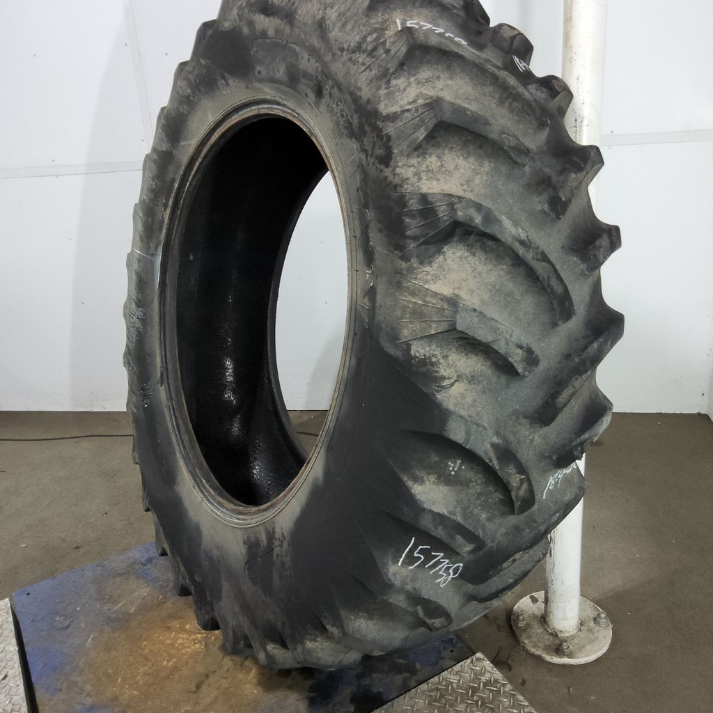 18.4-38 Titan Farm Hi Traction Lug R-1 D (8 Ply), 70%