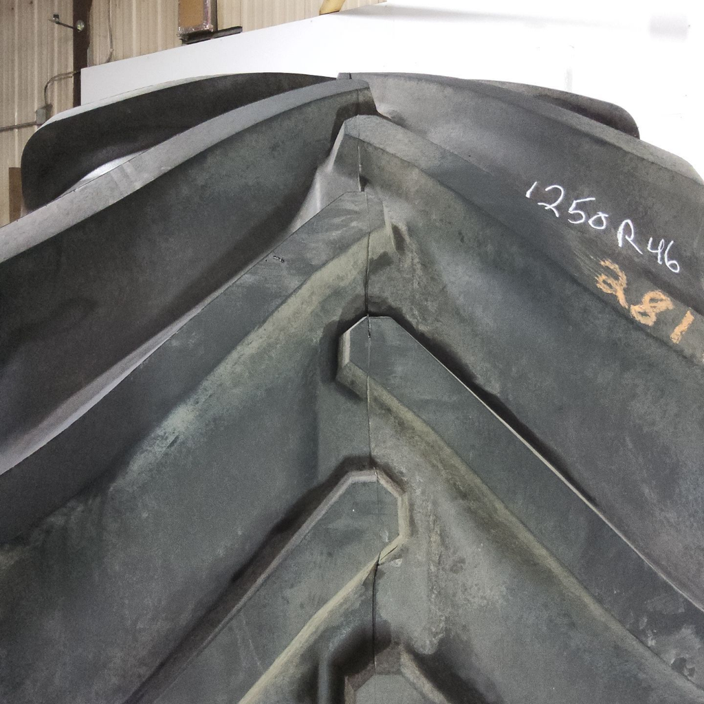 LSW1250/35R46 Goodyear Farm Custom Flo Grip R-2 202B 90%