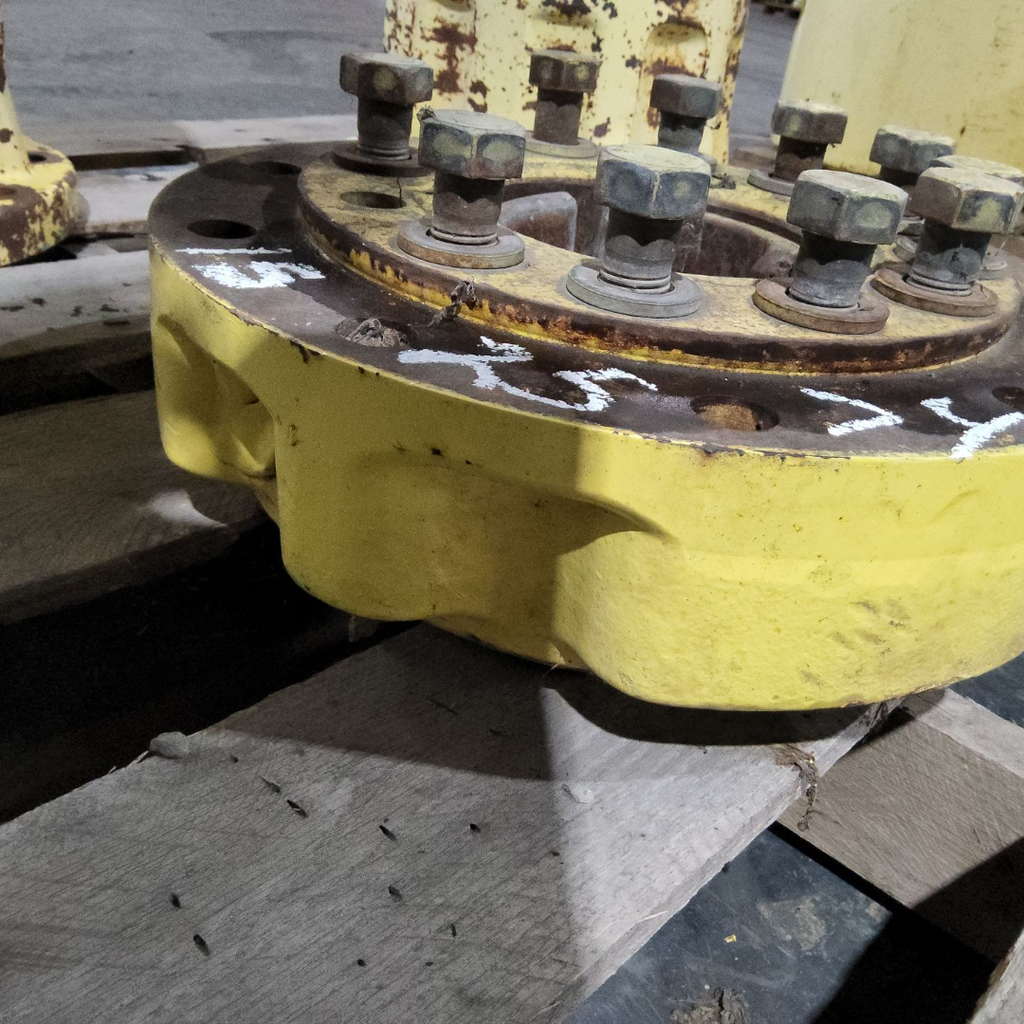 10-Hole Wedg-Lok OE Style, 4.72" (120mm) axle, John Deere Yellow
