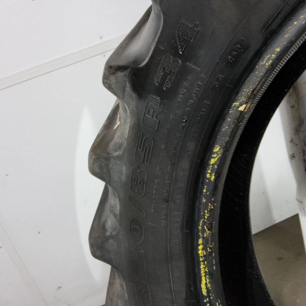 320/85R34 Firestone Radial 9000 R-1W 133B 70%