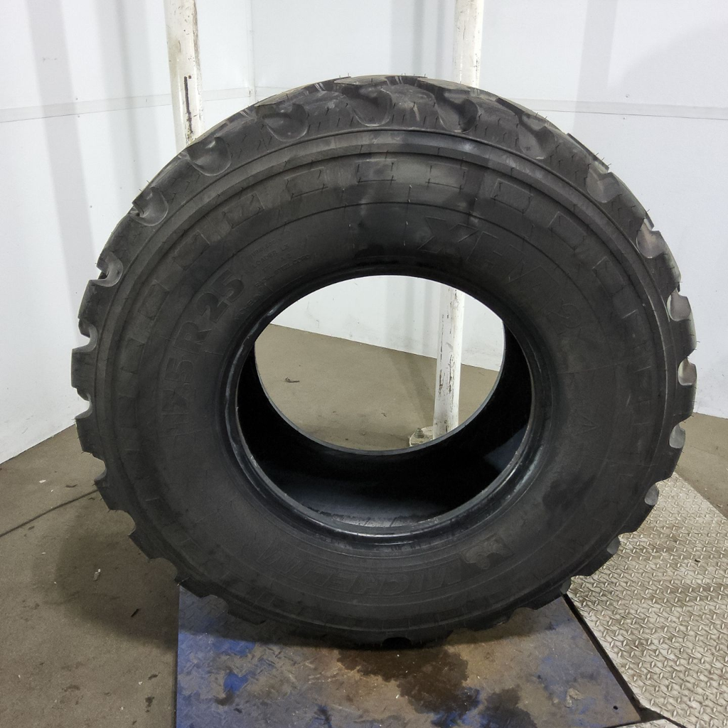 17.5R25 Michelin XHA2 L-3 176A2 99%