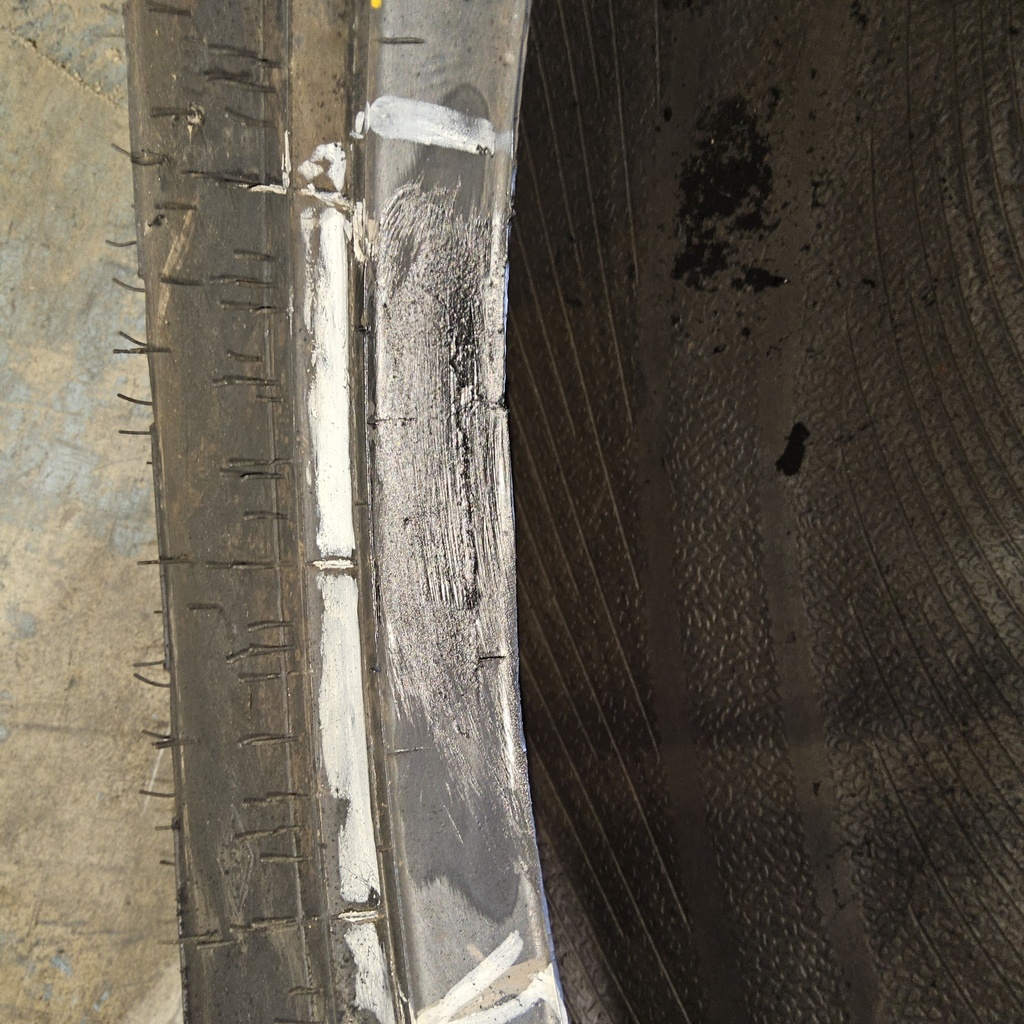 21.5L-16.1 Goodyear Farm Sure Grip Traction SL I-3 D (8 Ply), 99%