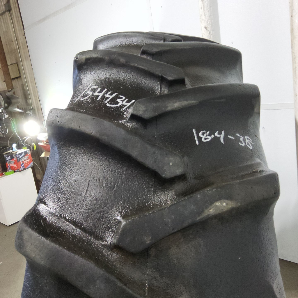 18.4-38 Firestone All Traction Field & Road R-1 D (8 Ply), 70%