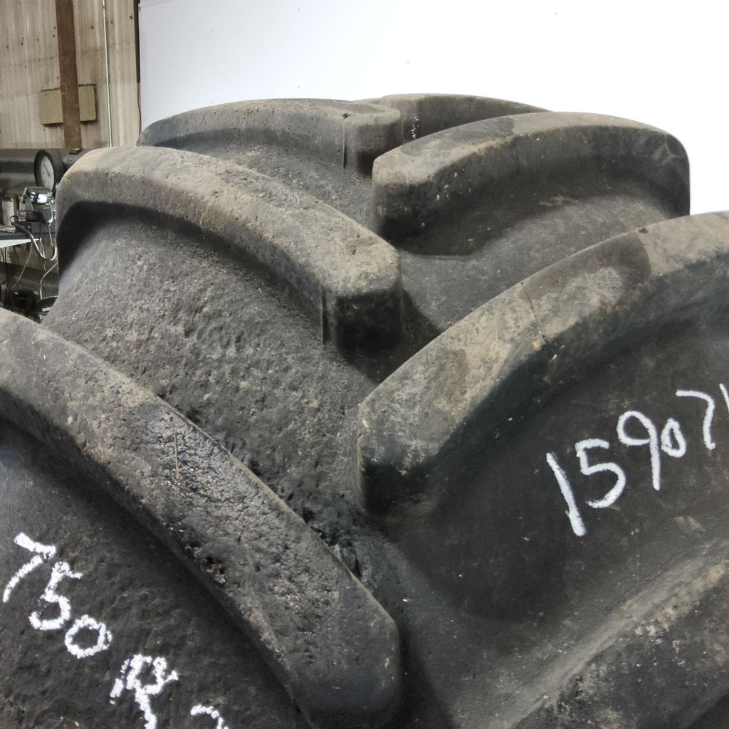 VF750/65R26 Firestone Maxi Traction R-1W 177B 80%