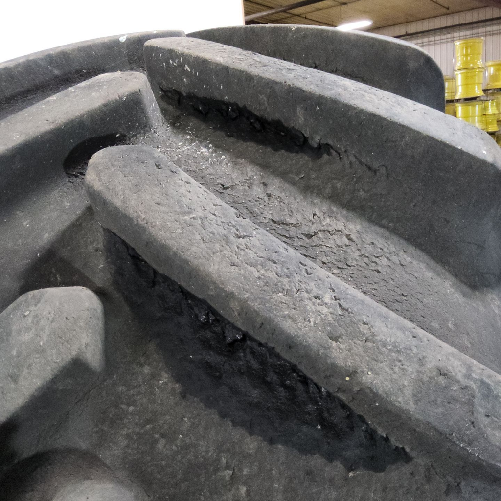 VF750/65R26 Firestone Maxi Traction R-1W 177B 80%