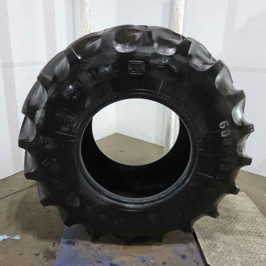 600/70R28 Firestone Radial All Traction DT R-1W 164B 75%