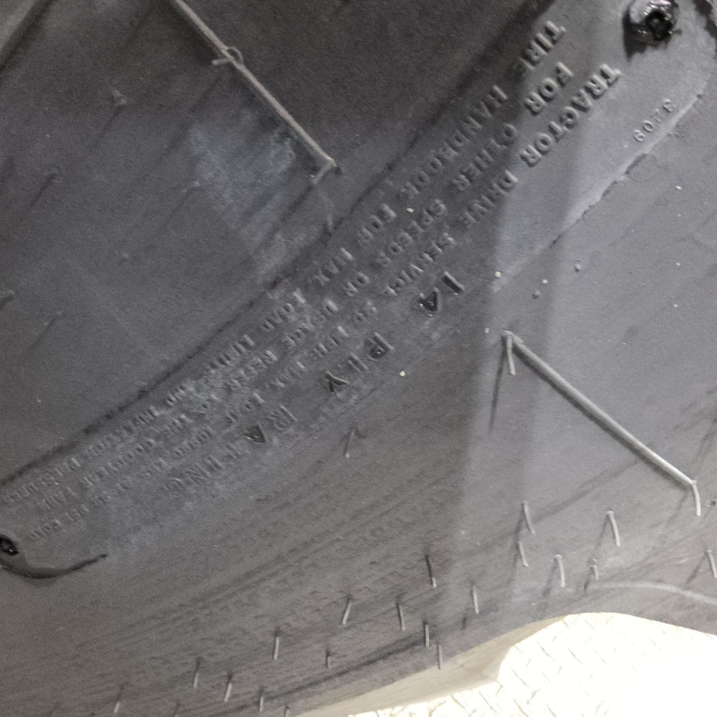 30.5L-32 Goodyear Farm Dyna Torque II R-1 G (14 Ply), 85%