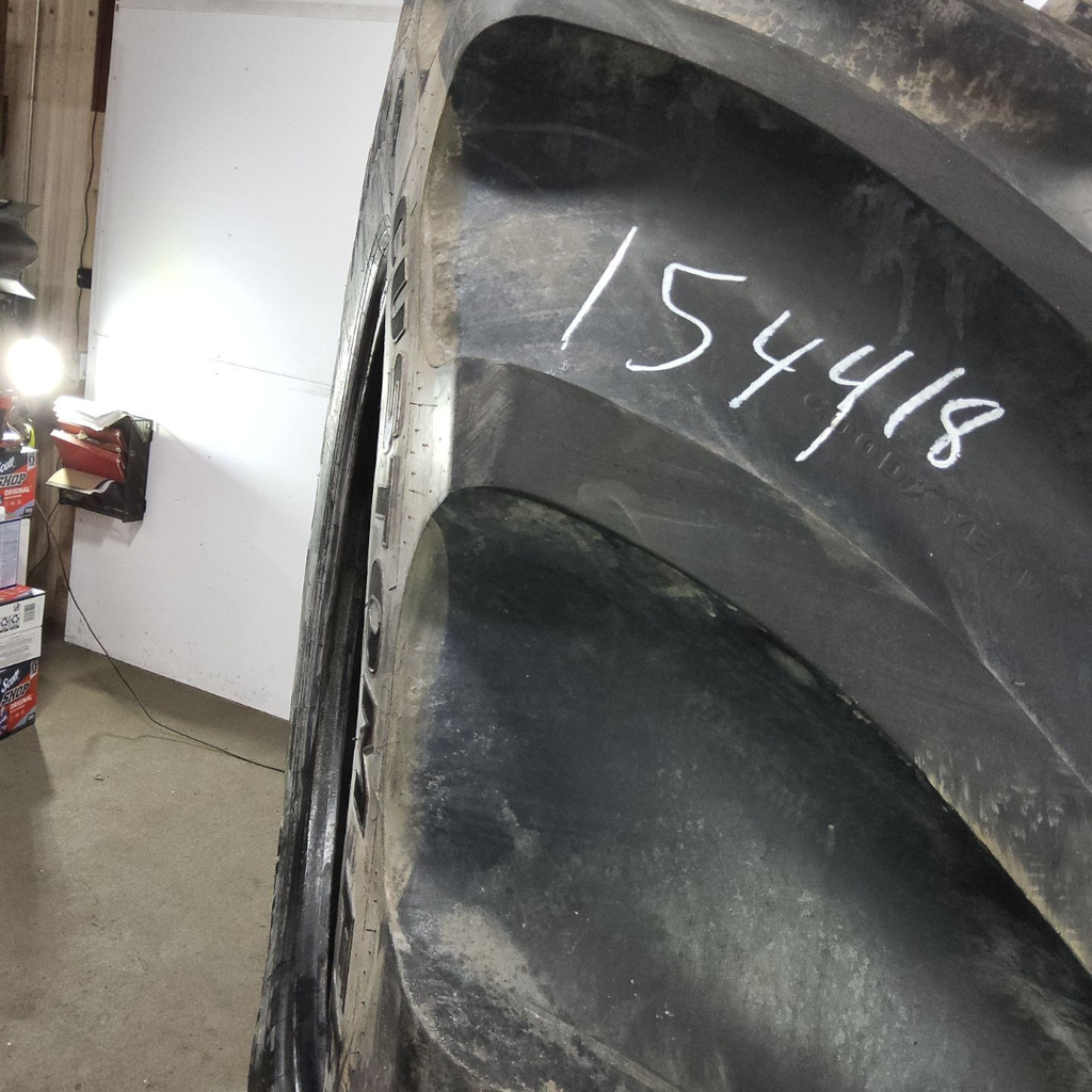 LSW1250/35R46 Goodyear Farm Custom Flo Grip R-2 195B 85%