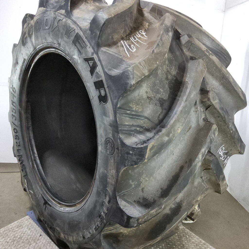 LSW1250/35R46 Goodyear Farm Custom Flo Grip R-2 195B 85%