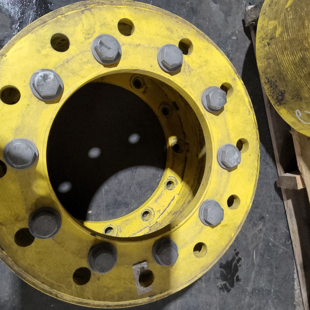 12 to 10-Hole 13"L Sprayer Extension, John Deere Yellow