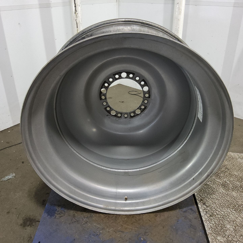 18"W x 42"D, Case IH Silver Mist 20-Hole Dolly Dual , -15.12" Offset