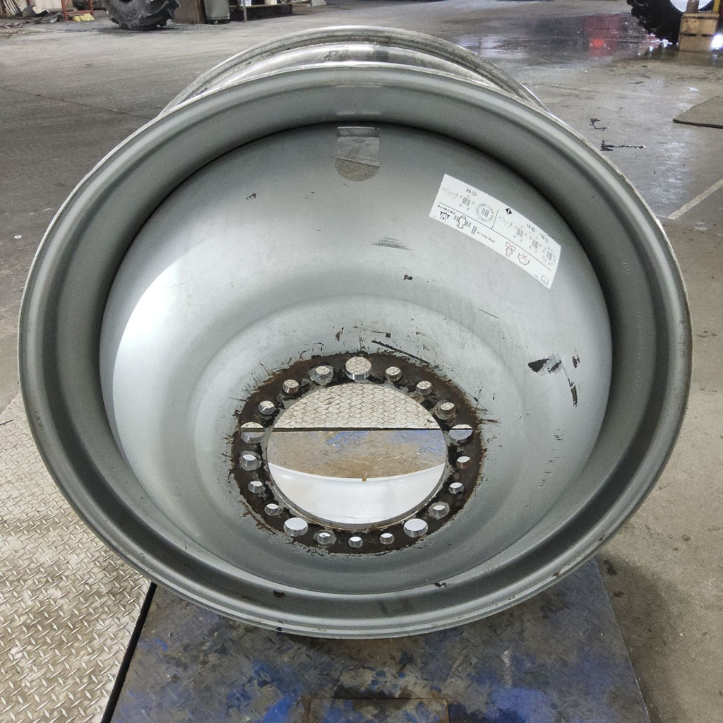 18"W x 42"D, Case IH Silver Mist 20-Hole Dolly Dual , -15.12" Offset