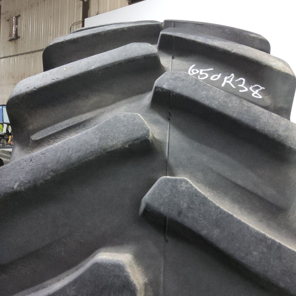 650/85R38 Firestone Radial Deep Tread 23 R-1W 173B 90%