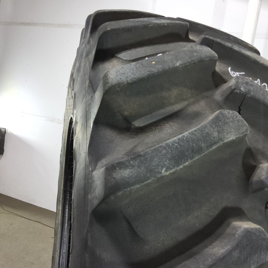 650/85R38 Firestone Radial Deep Tread 23 R-1W 173B 90%