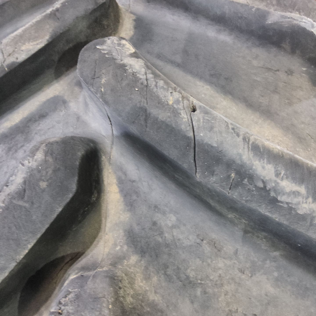 620/70R46 Firestone Maxi Traction R-1W 167B 70%