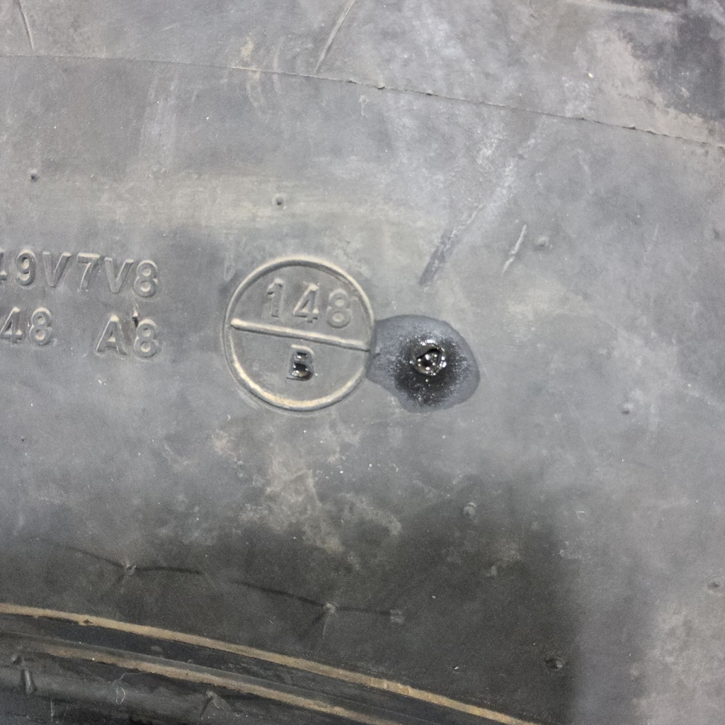 320/90R46 Titan Farm TT49V Radial R-1W 148B 85%