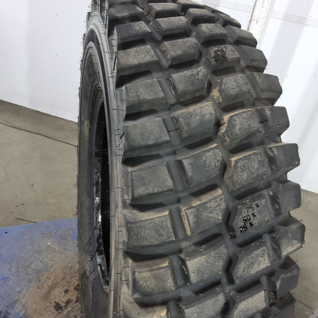 15.5R25 Nokian Loader Grip 2 L-3 169A2 80%