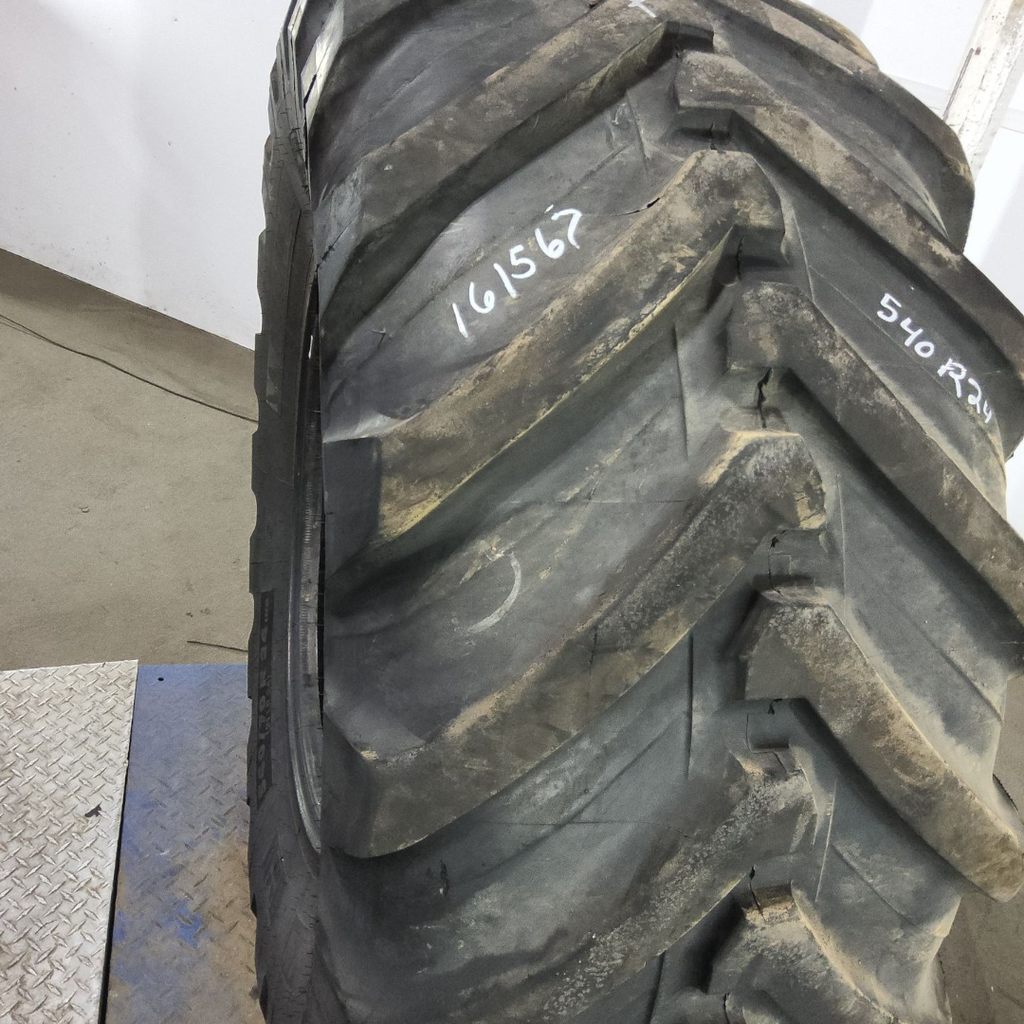 540/70R24 Michelin XMCL R-4 168B 60%