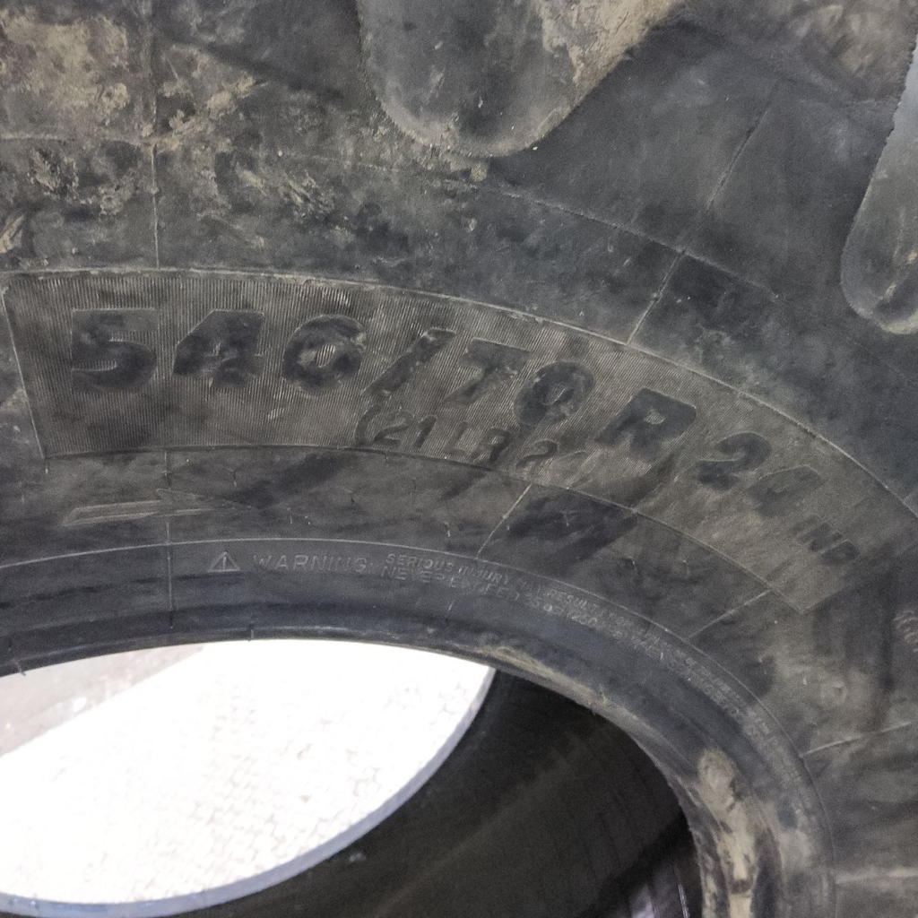 540/70R24 Michelin XMCL R-4 168B 60%