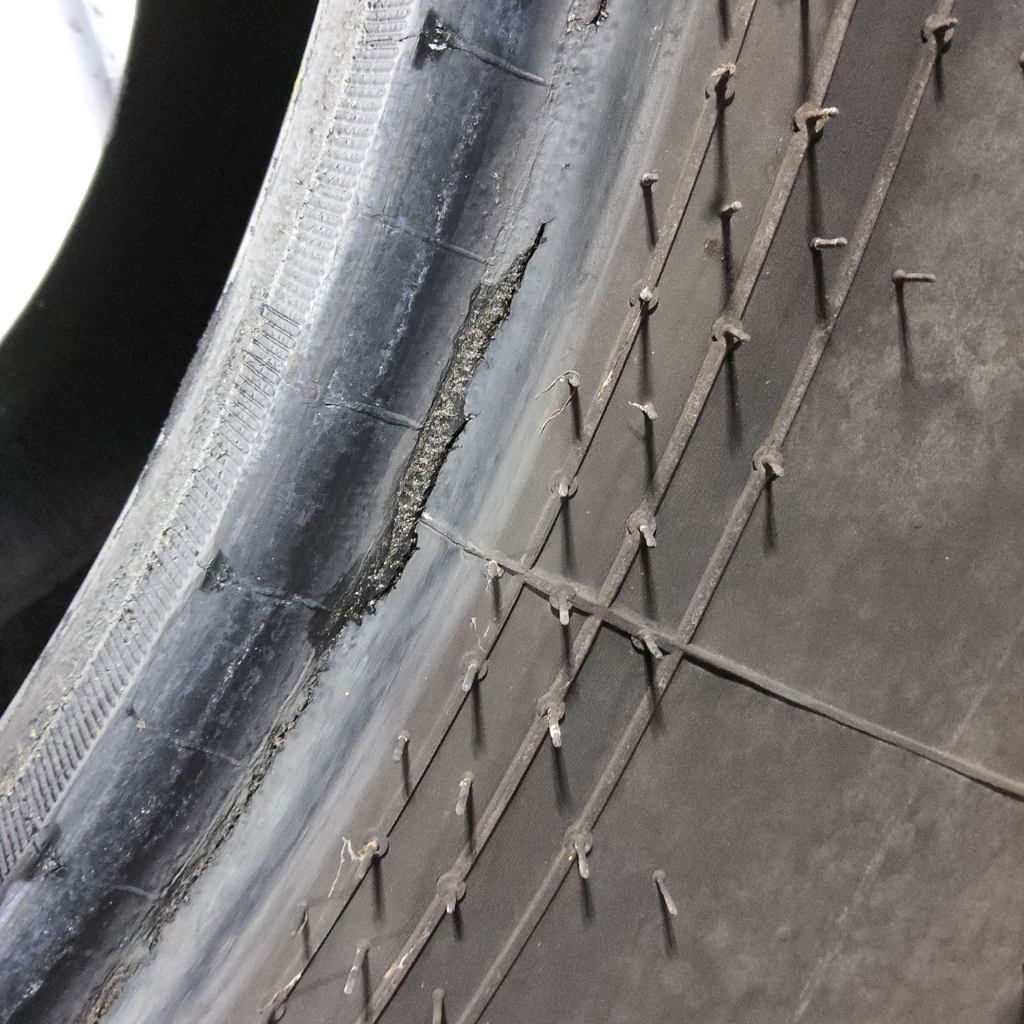 800/70R38 Goodyear Farm DT820 Super Traction R-1W 181A8 80%
