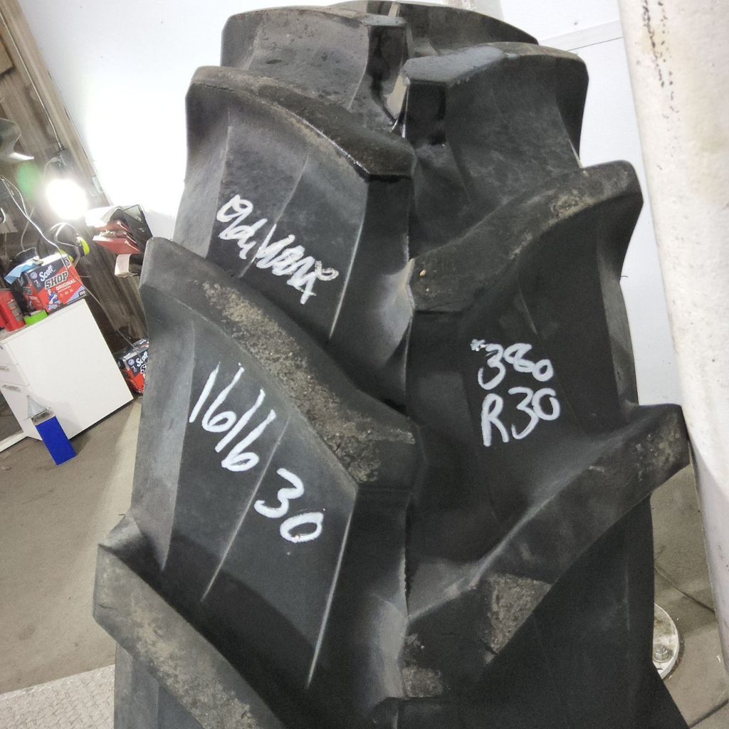 380/85R30 Trelleborg TM600 R-1W 135A8 85%