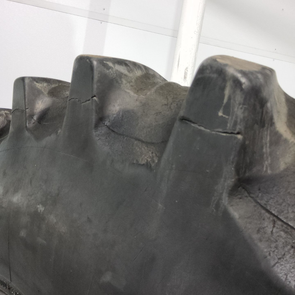 520/85R42 Firestone Radial Deep Tread 23 R-1W 157A8 65%