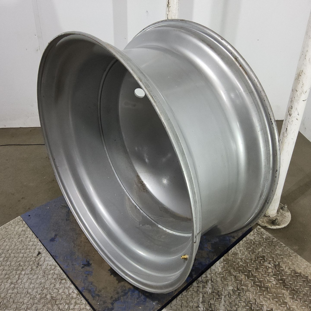 18"W x 42"D, Case IH Silver Mist 20-Hole Dolly Dual , -15.12" Offset