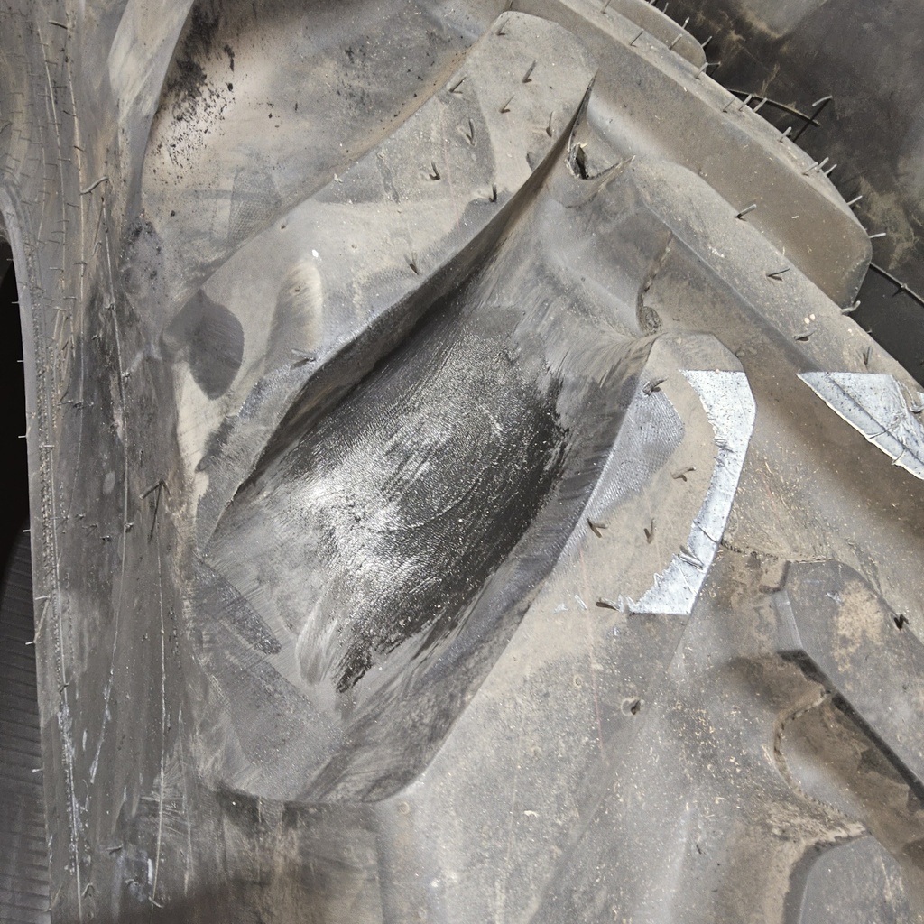 VF380/90R46 Michelin Spraybib CFO R-1S 173D/169E 99%