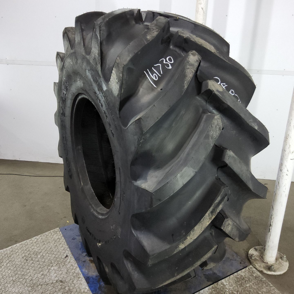 28LR26 Goodyear Farm Super Traction Radial R-1W 169A8 99%