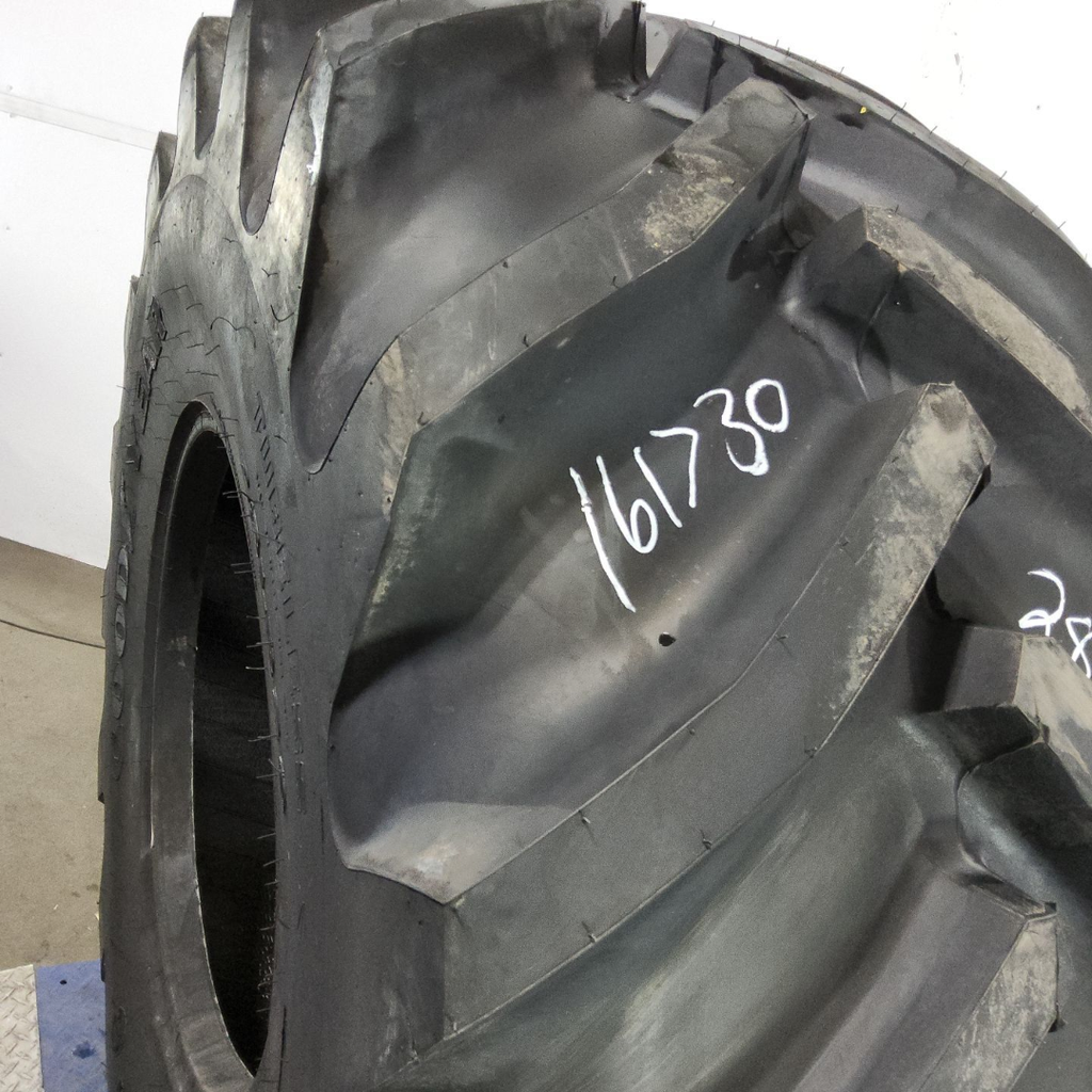 28LR26 Goodyear Farm Super Traction Radial R-1W 169A8 99%