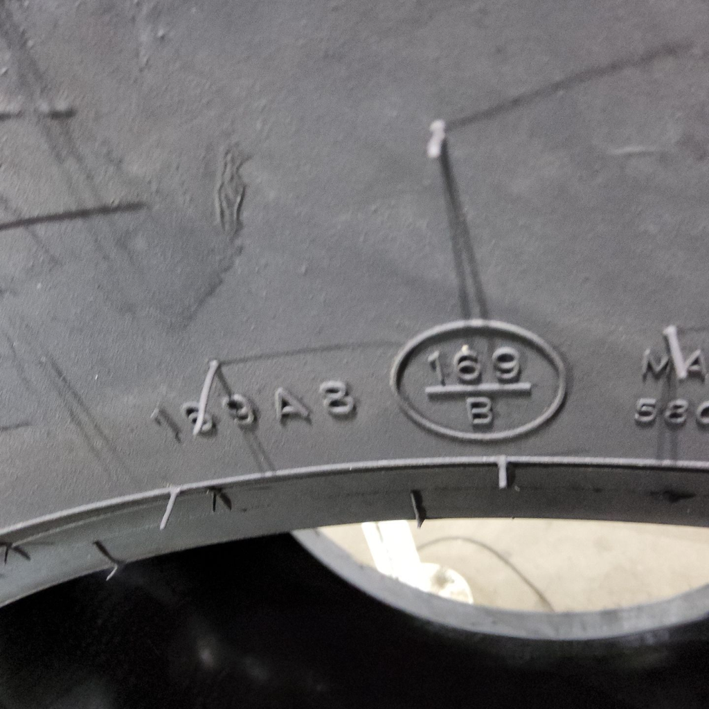 28LR26 Goodyear Farm Super Traction Radial R-1W 169A8 99%
