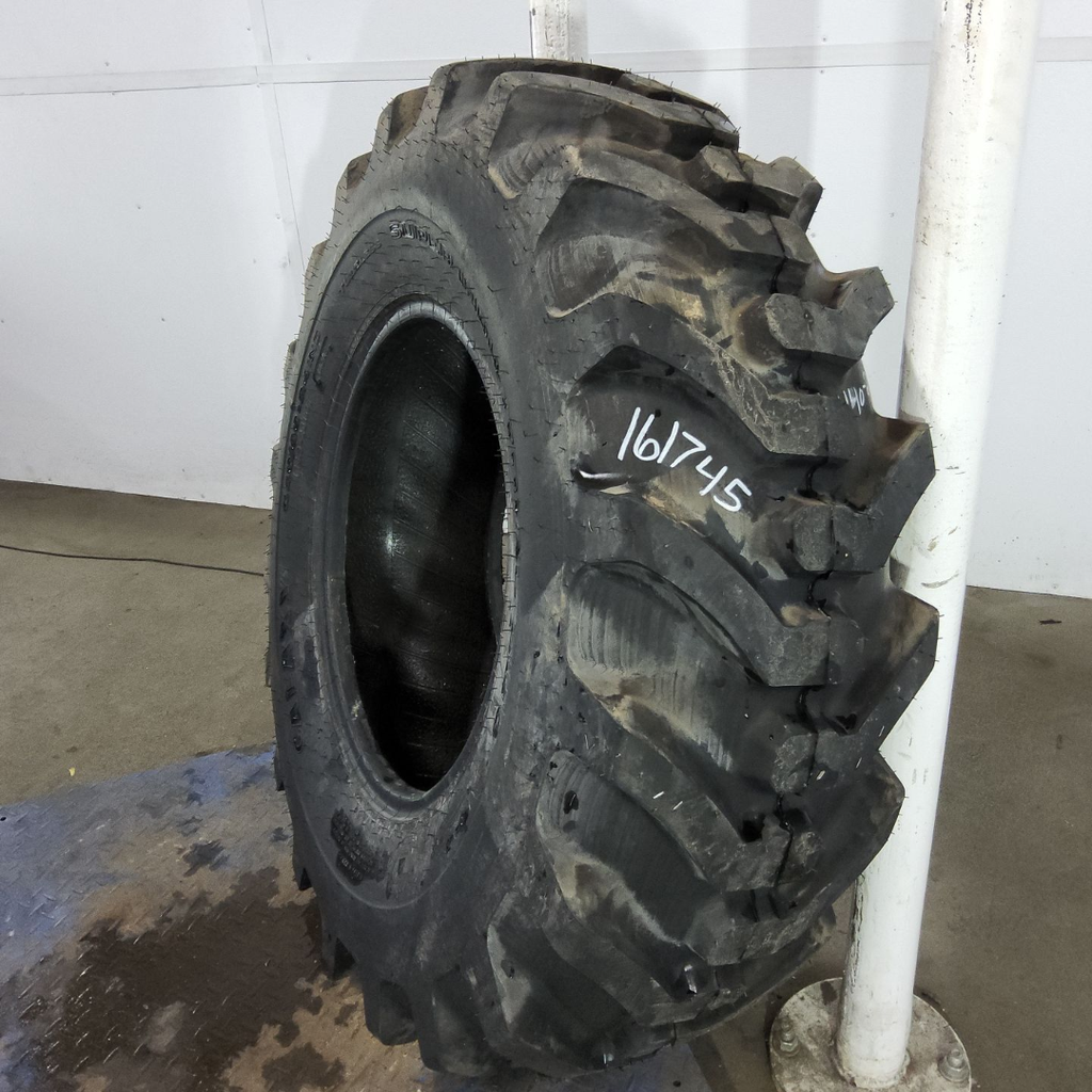 440/80-24 Galaxy Super Industrial Lug R-4 142A8 99%