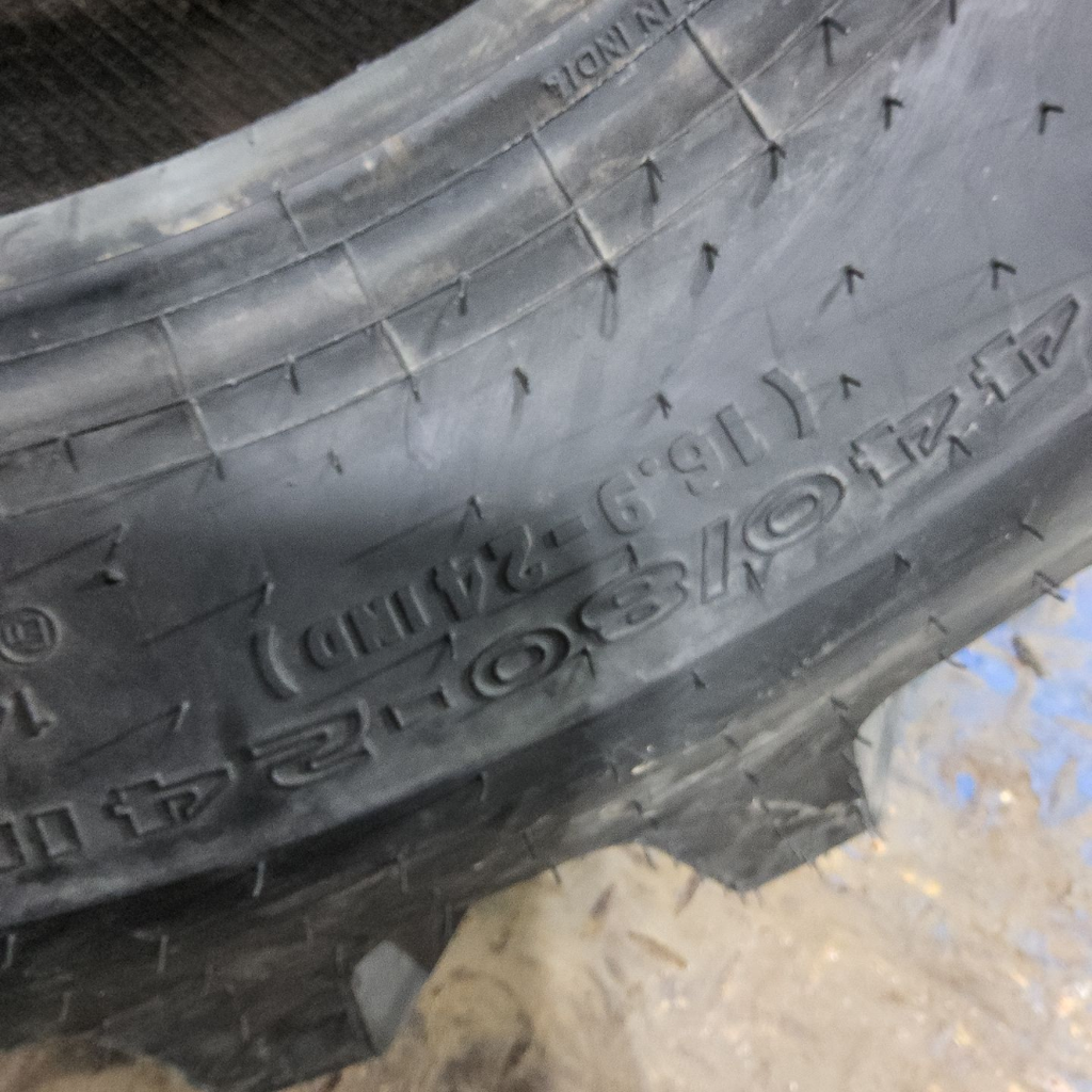 440/80-24 Galaxy Super Industrial Lug R-4 142A8 99%