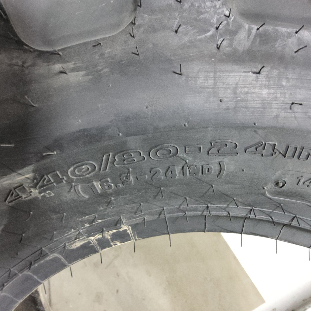 440/80-24 Galaxy Super Industrial Lug R-4 142A8 99%