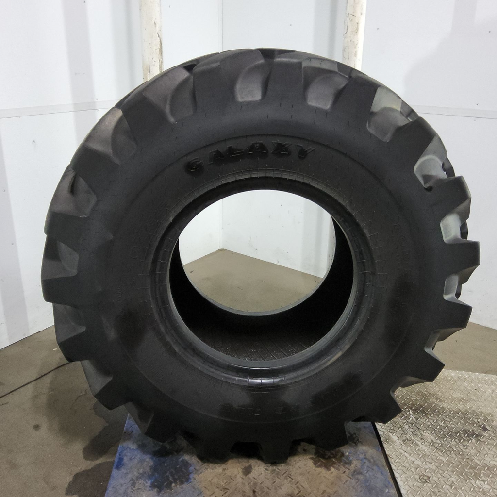 20.5-25 Galaxy Giraffe XLW L-2 H (16 Ply), 80%