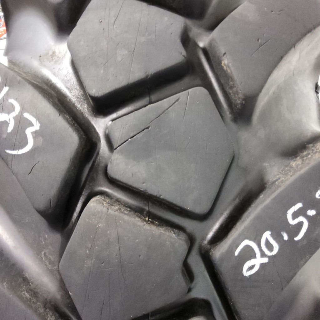 20.5-25 Galaxy Giraffe XLW L-2 H (16 Ply), 80%
