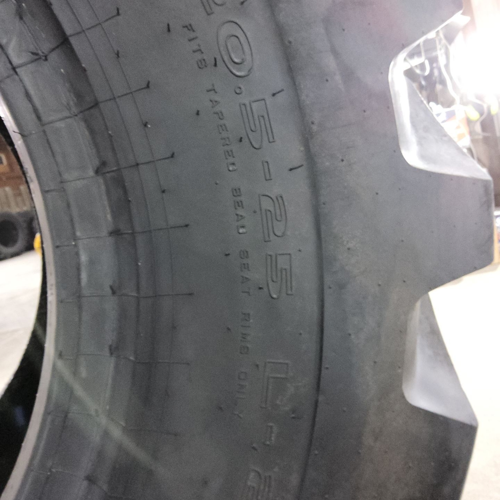 20.5-25 Galaxy Giraffe XLW L-2 H (16 Ply), 80%